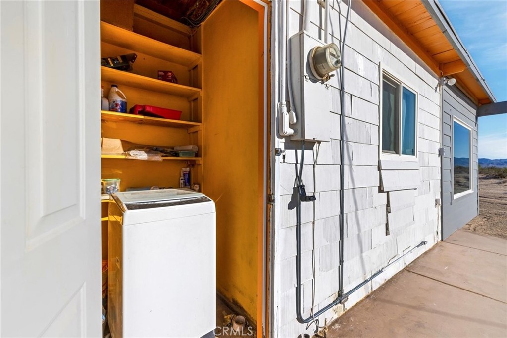 84753 Eddie Albert Property Photo 23