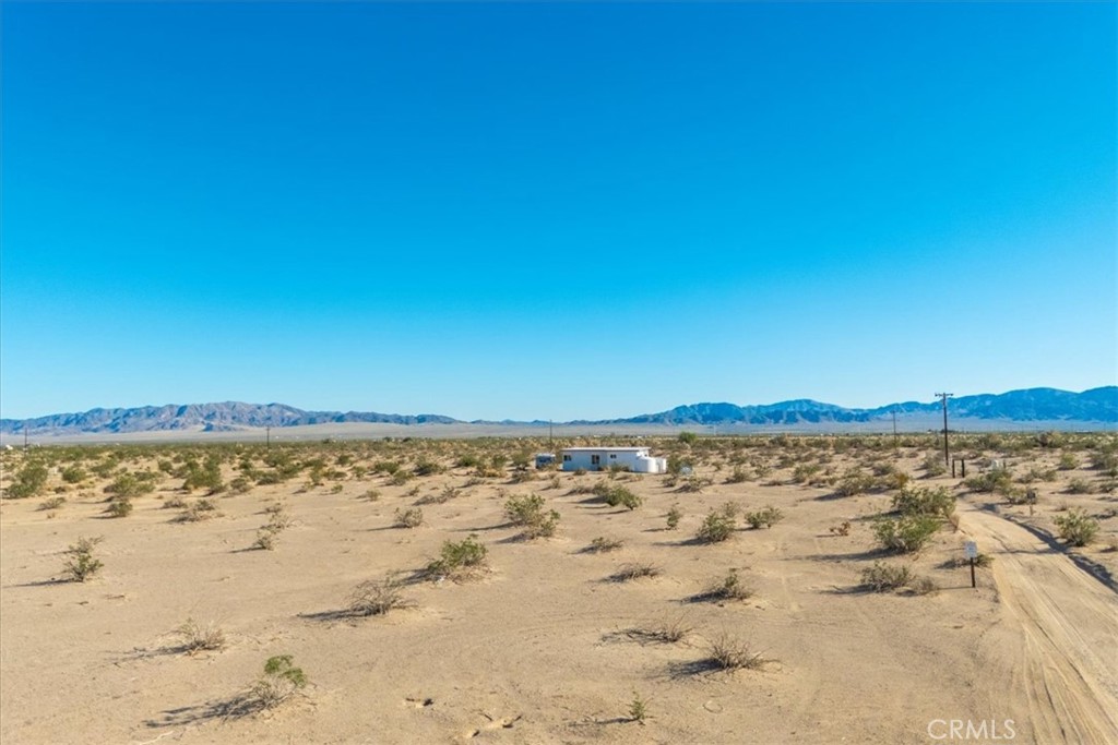 84753 Eddie Albert Property Photo 38