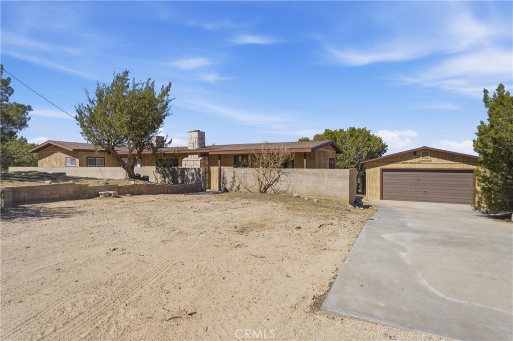12515 Nearwood Road Property Photo 2