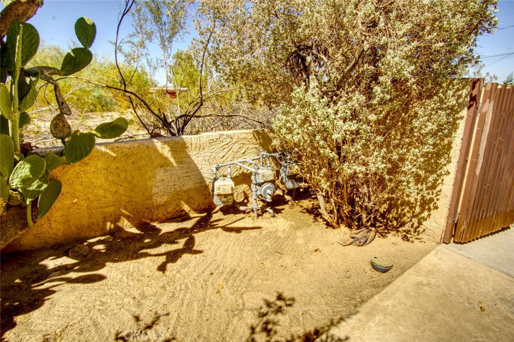 6655 Split Rock Property Photo 4