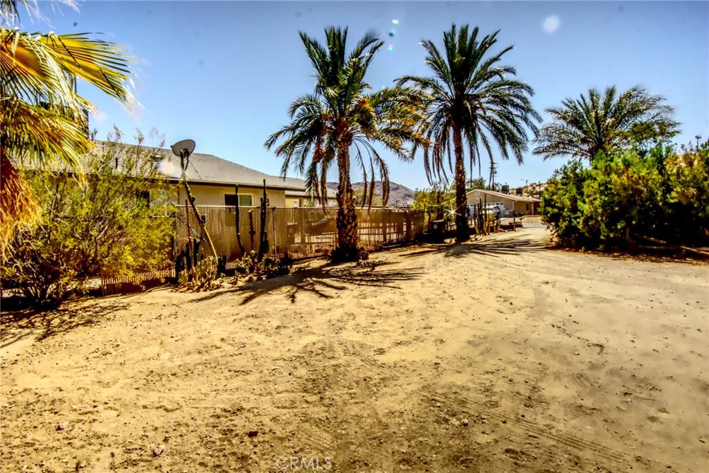 6655 Split Rock Property Photo 13