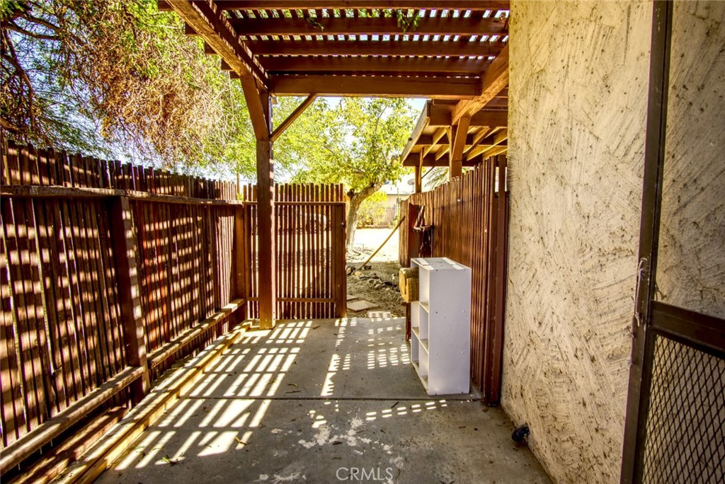 6655 Split Rock Property Photo 14
