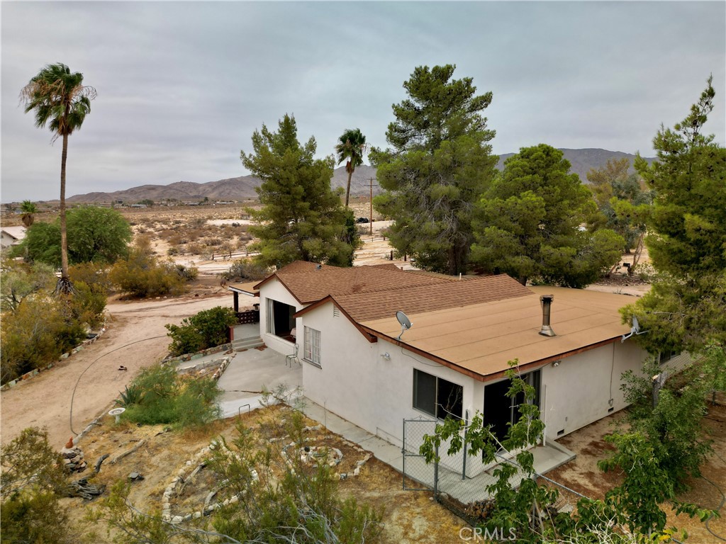 7000 Mantonya Road Property Photo 4