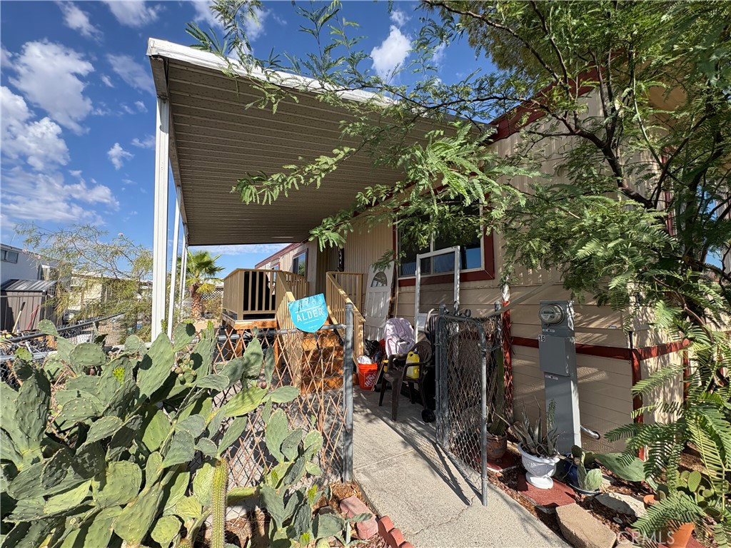 6161 Ocotillo Avenue 36 Property Photo 4
