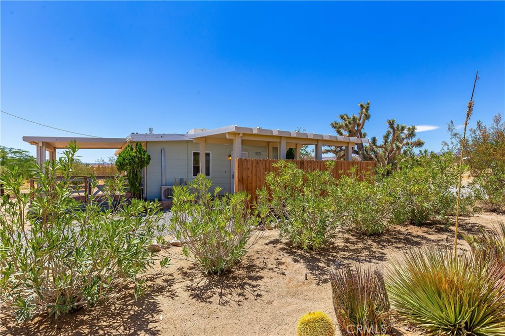 56713 Lowe Property Photo 2