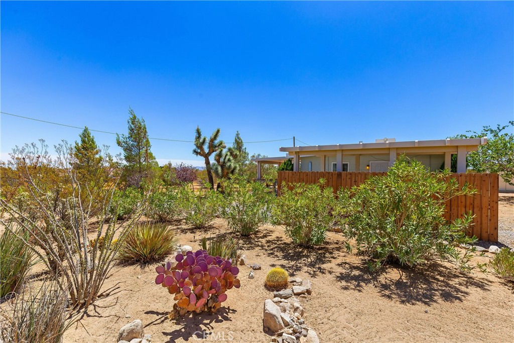 56713 Lowe Property Photo 8