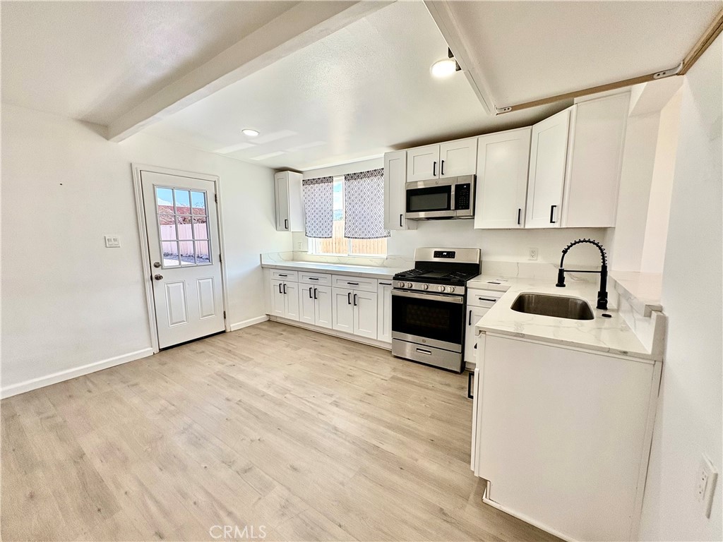 7481 Araby Property Photo 7