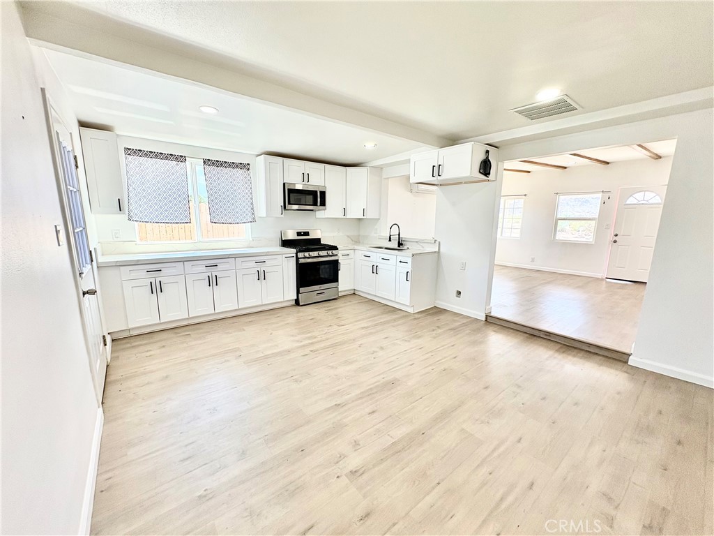 7481 Araby Property Photo 8