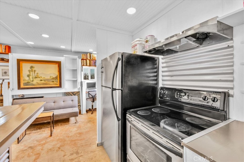 84951 Amboy Road Property Photo 18