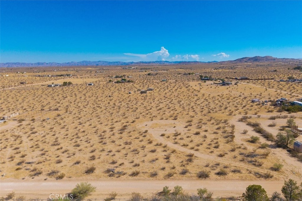 60309 Applegate Way Property Photo 4