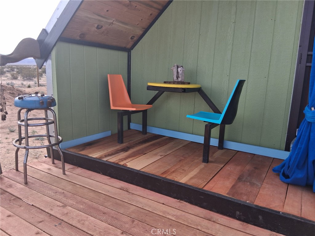 82073 Two Mile Road Property Photo 3