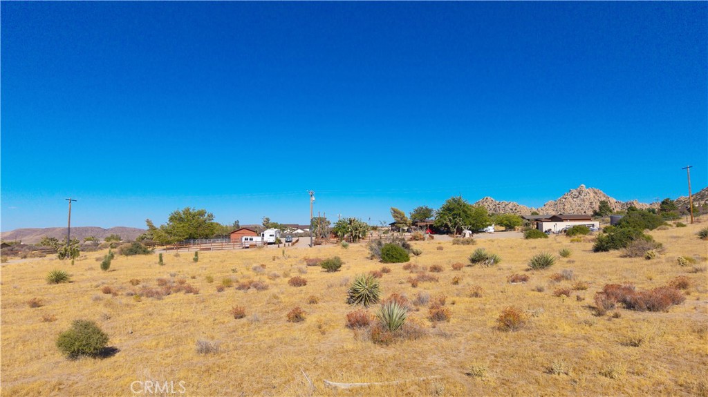 5525 Minna Gombell Lane Property Photo 7