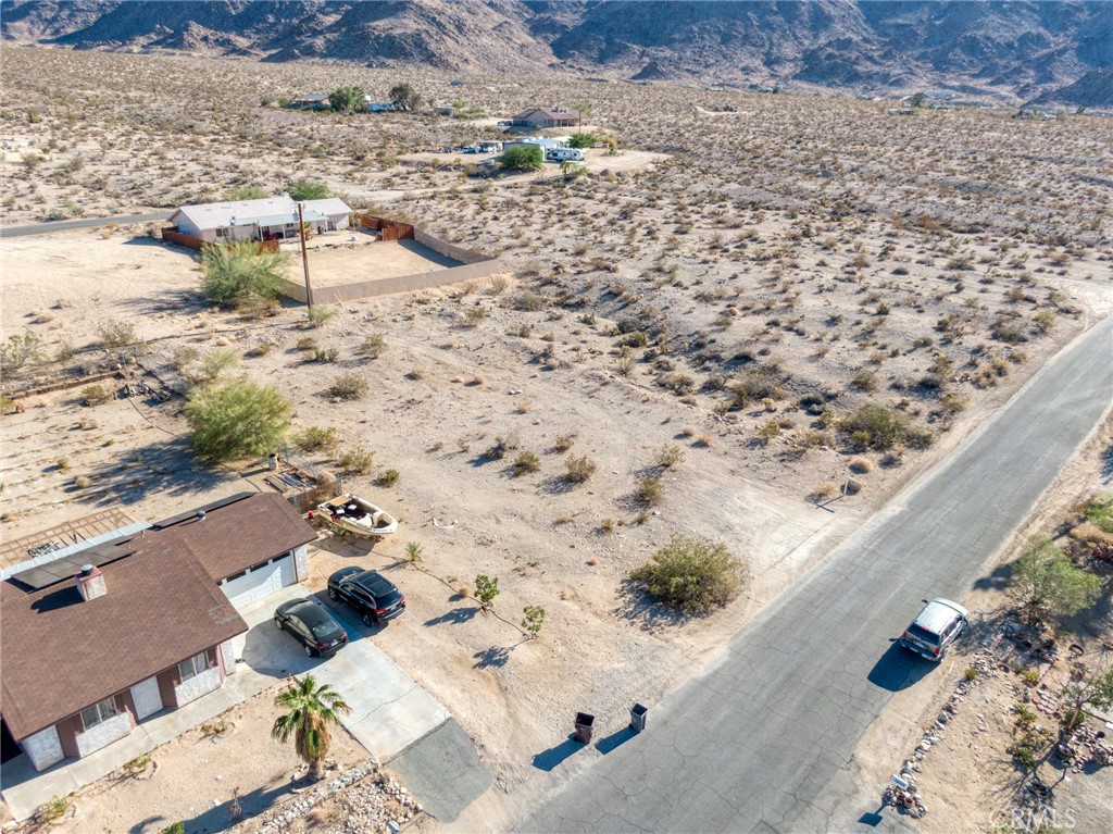 74447 Morning Dr Property Photo 3