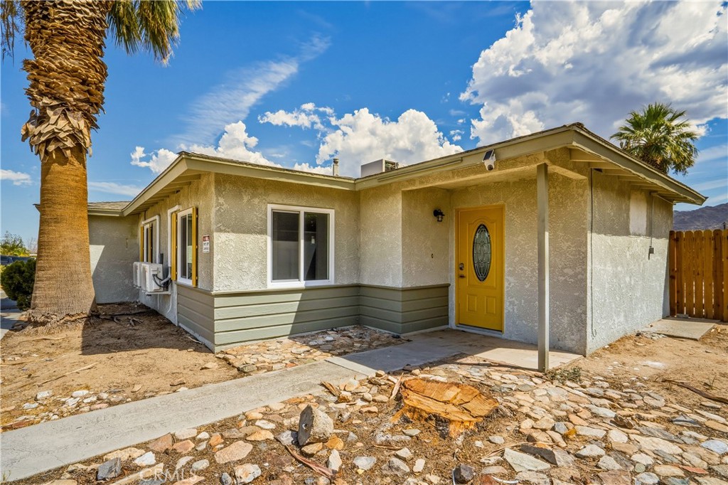 73163 Sun Valley Property Photo 2