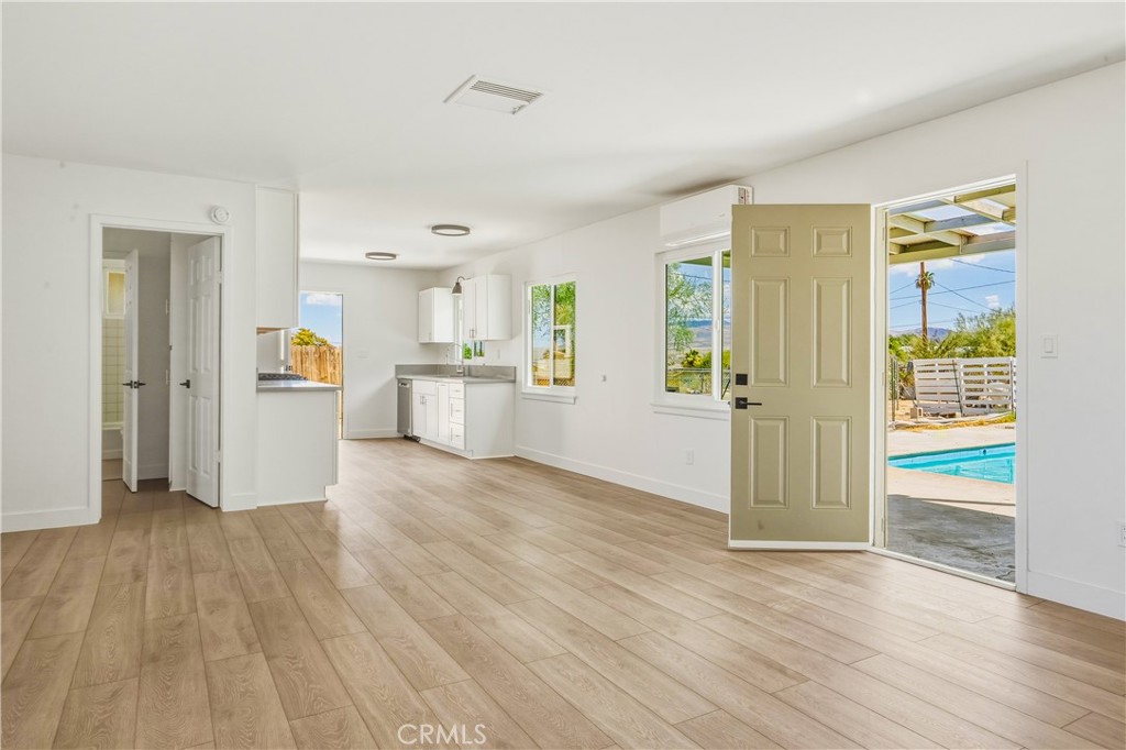 73163 Sun Valley Property Photo 9