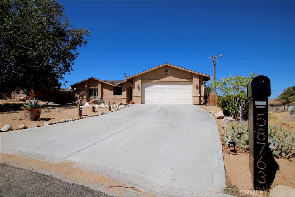 58763 La Mirada Property Photo 1
