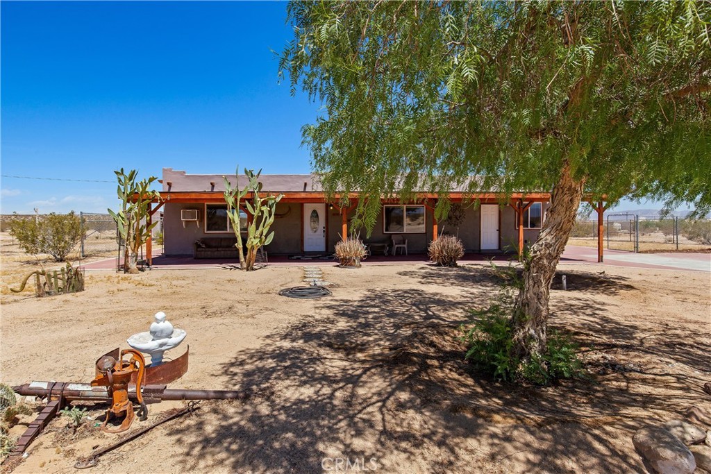 65330 Sand Trail Property Photo 3