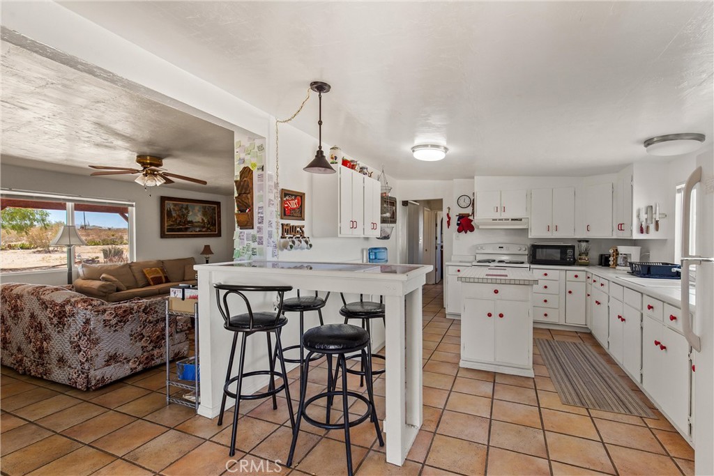 65330 Sand Trail Property Photo 12