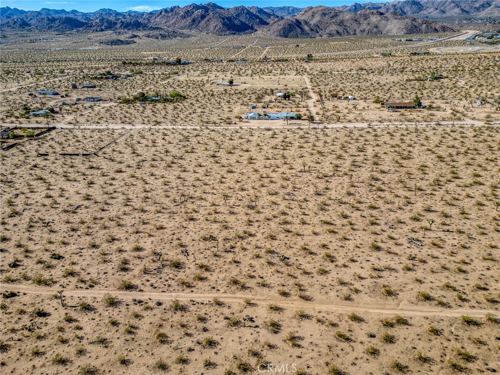 62725 2 Mile Road Property Photo 8