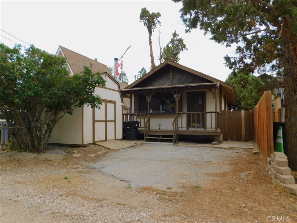 867 Ash Property Photo 1