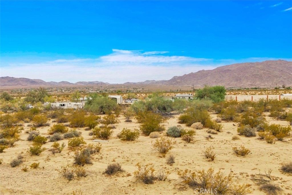 6030 Wainwright Property Photo 4