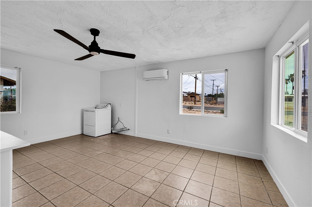 6104 Chia Avenue Property Photo 3