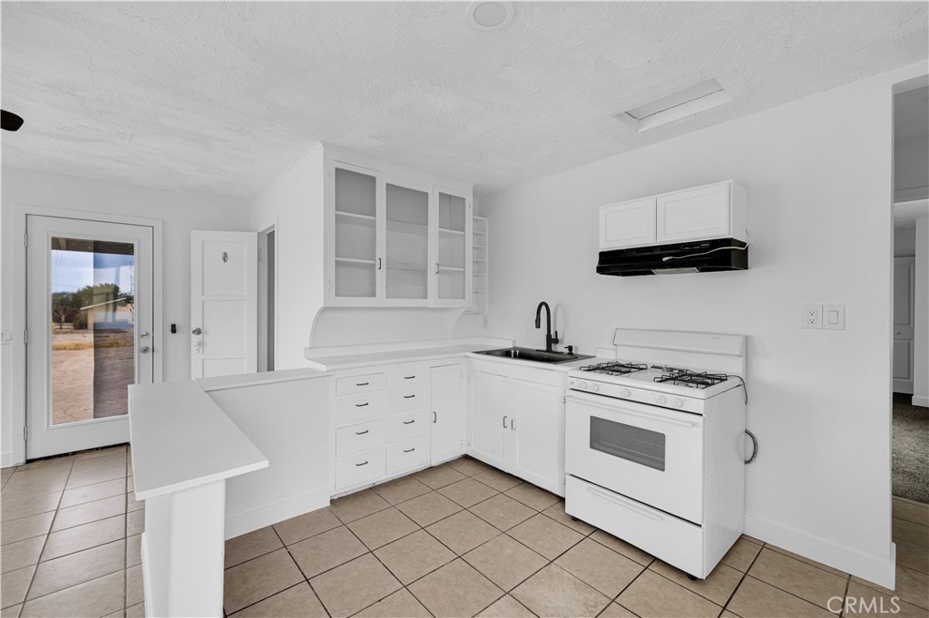 6104 Chia Avenue Property Photo 9