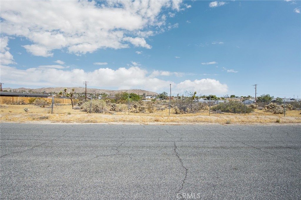 61900 Verbena Road Property Photo 10