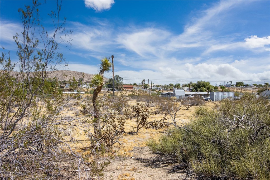 61900 Verbena Road Property Photo 12