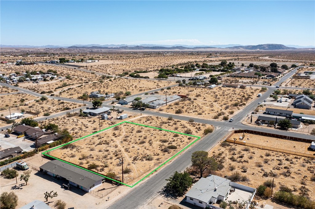 61900 Verbena Road Property Photo 16