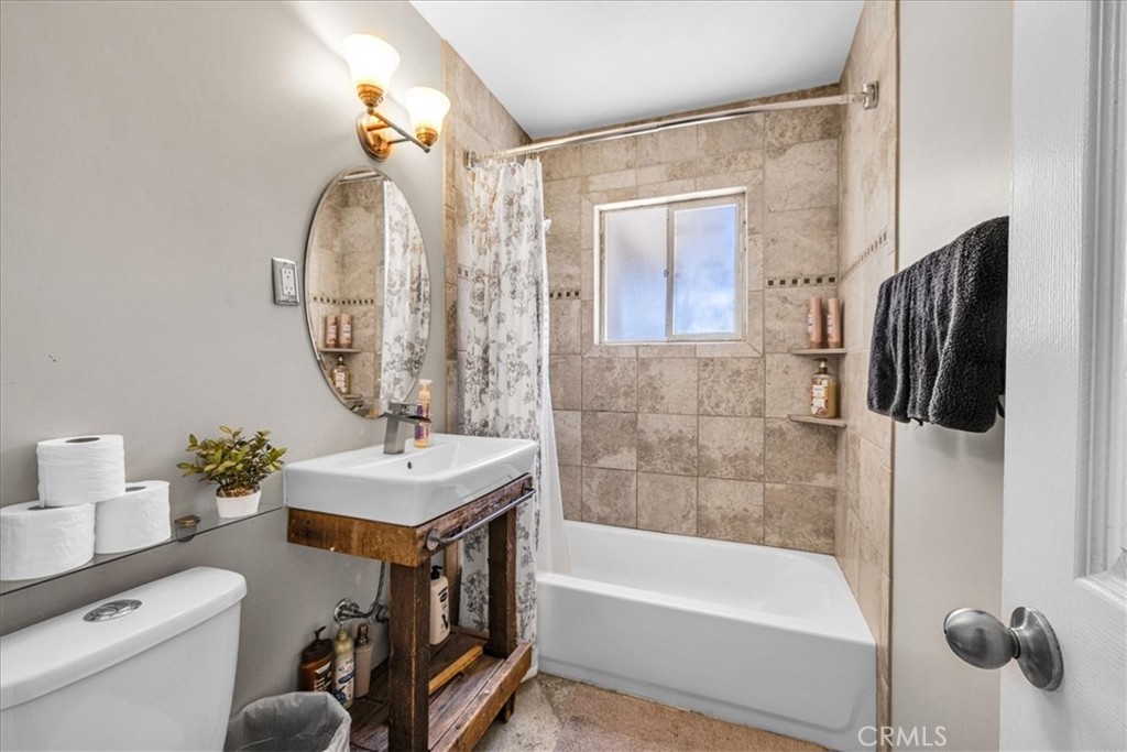61537 Valley View Drive Property Photo 6