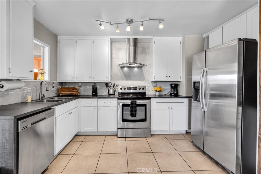 61537 Valley View Drive Property Photo 16