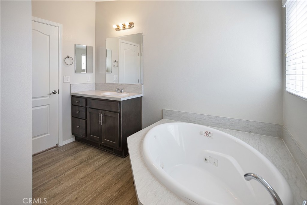 3614 Surrey Avenue Property Photo 18