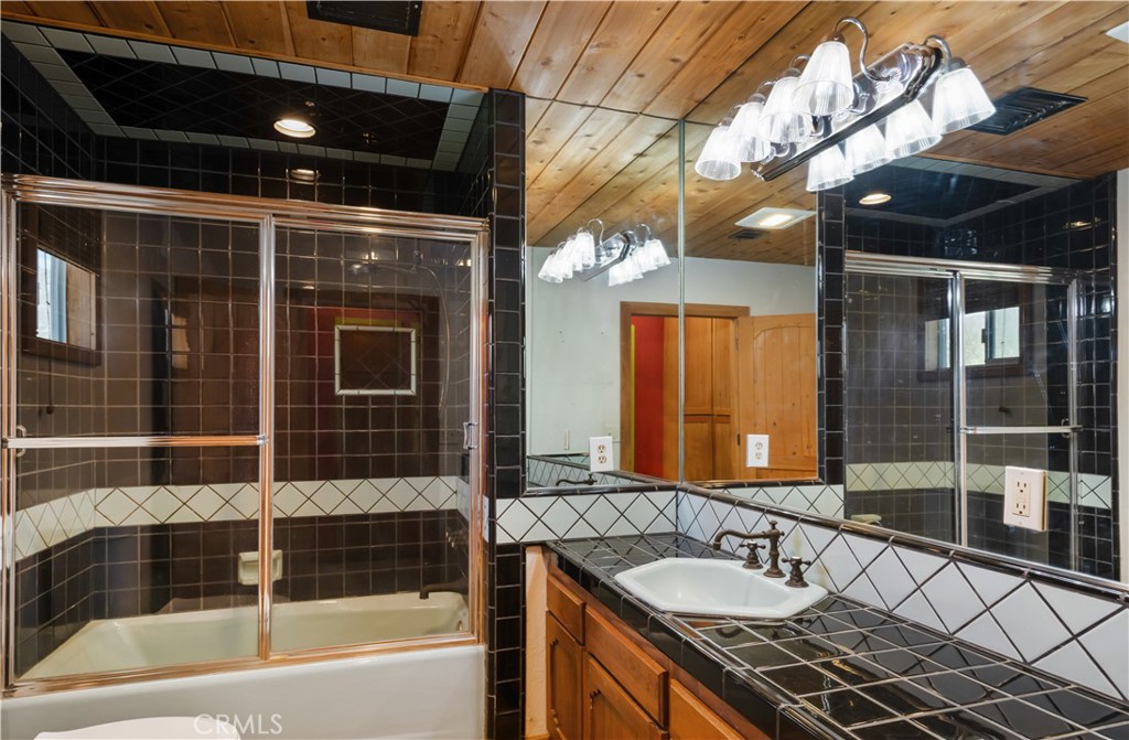 10219 N Star Property Photo 14