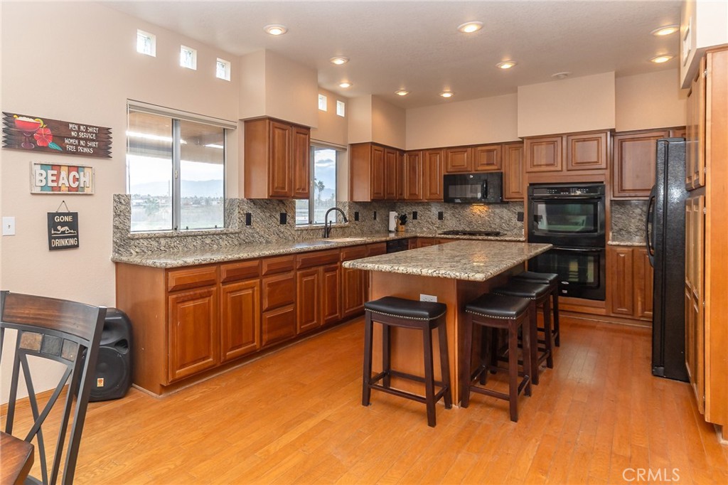 915 Beach Drive Property Photo 29