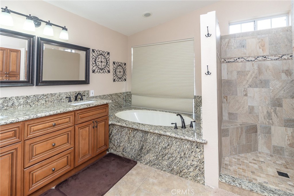 915 Beach Drive Property Photo 37