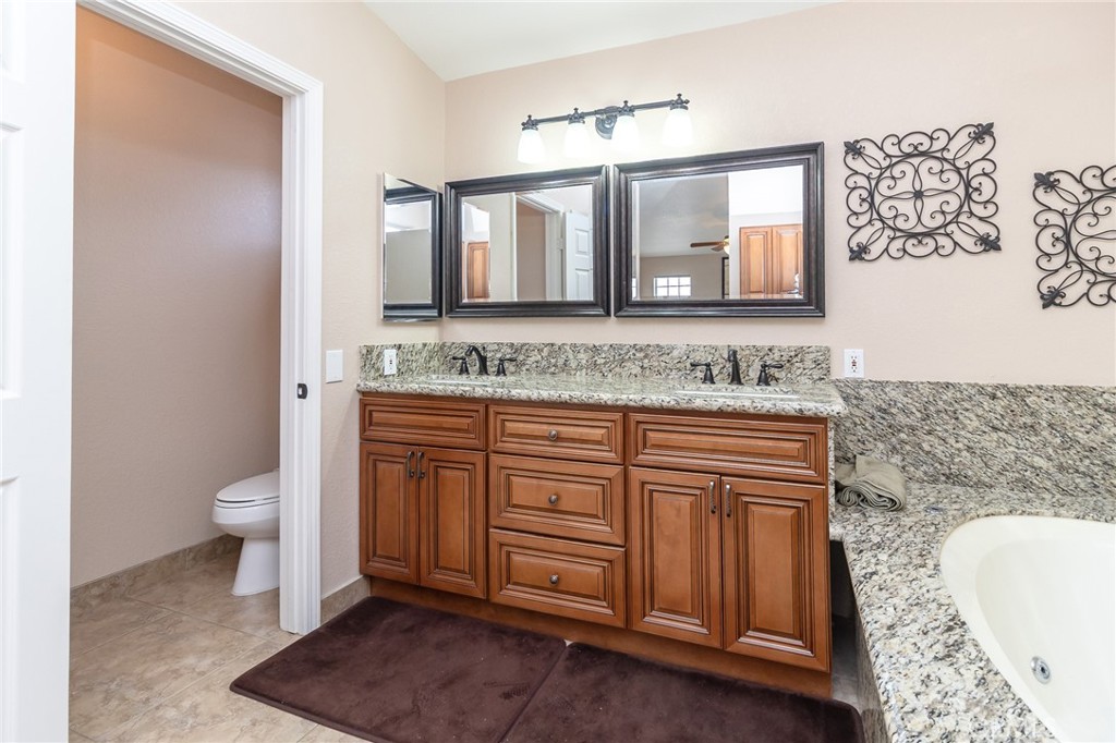 915 Beach Drive Property Photo 40