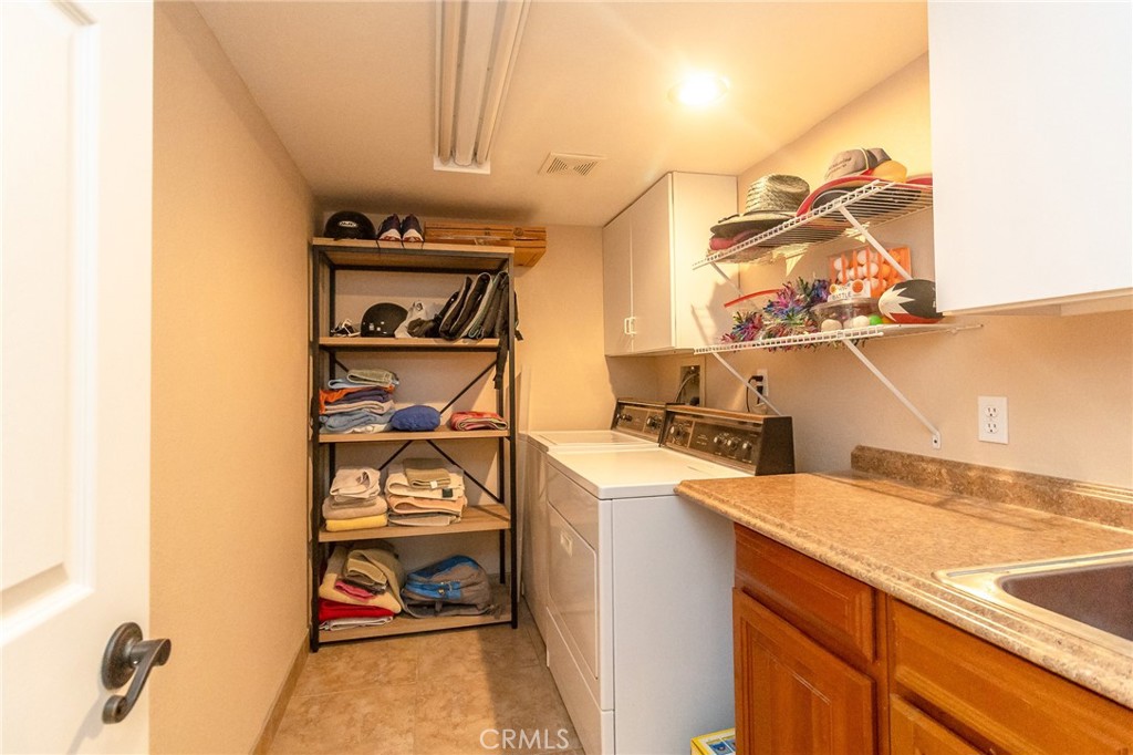 915 Beach Drive Property Photo 56