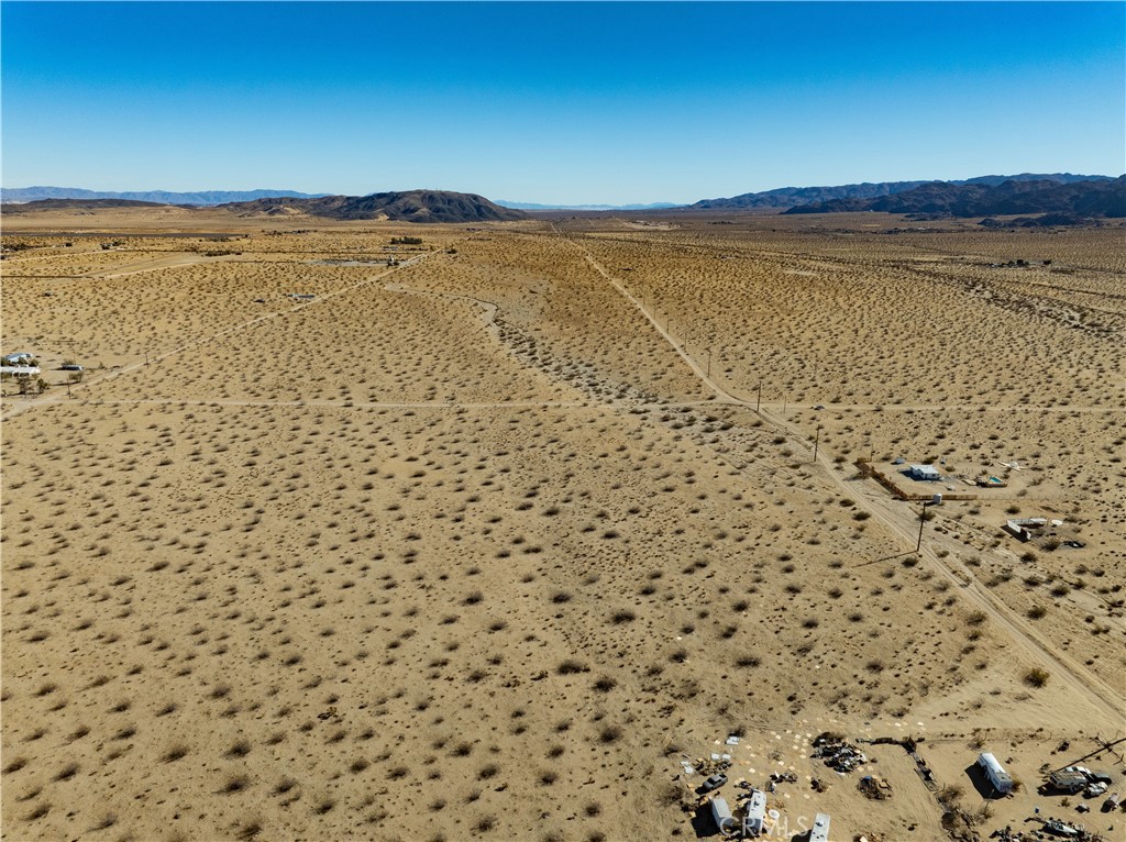 64004 Desert Trail Drive Property Photo 13