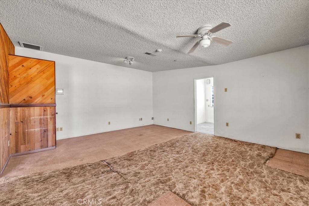 56166 Handley Property Photo 6