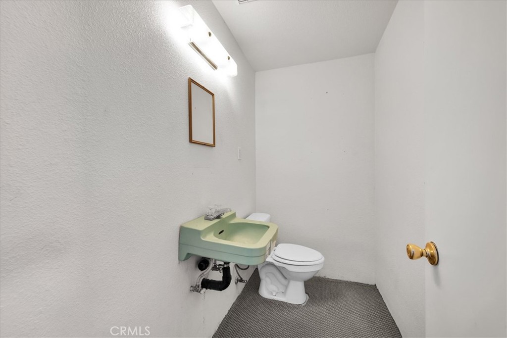 56166 Handley Property Photo 23