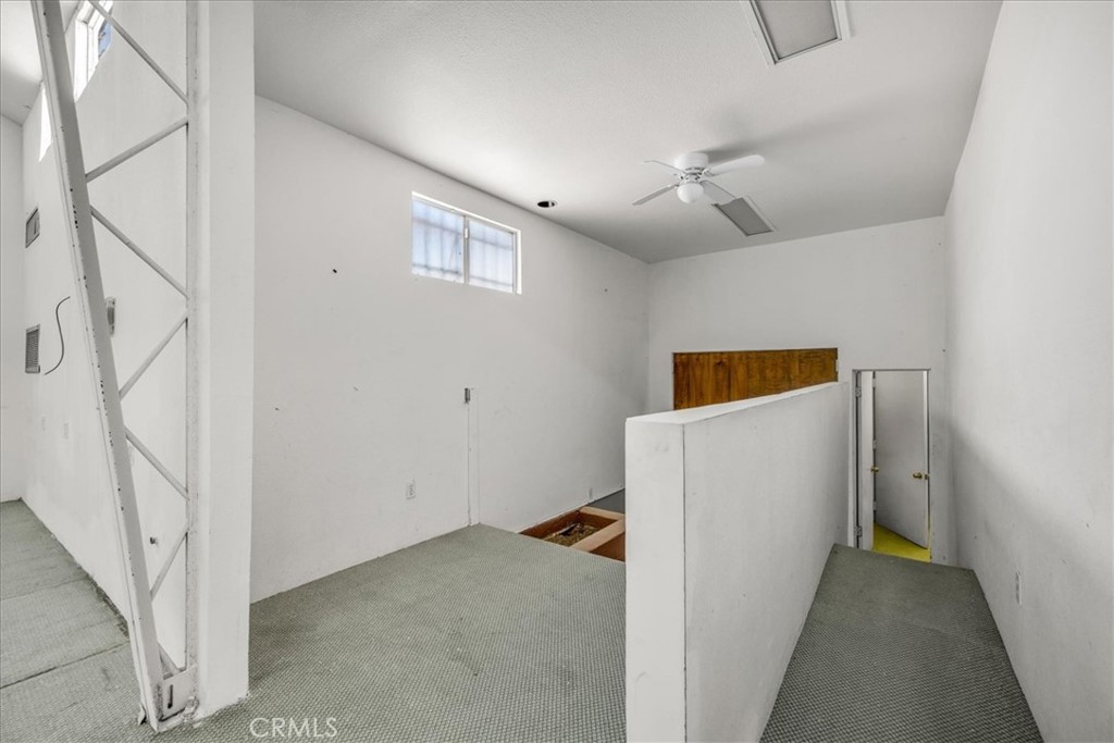 56166 Handley Property Photo 24