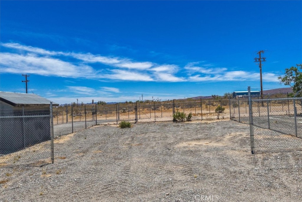 56166 Handley Property Photo 53