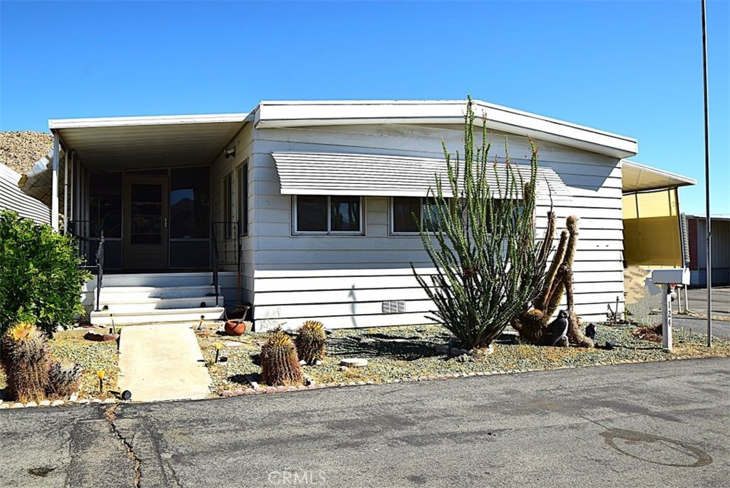 56254 29 Palms Highway 124 Property Photo 2