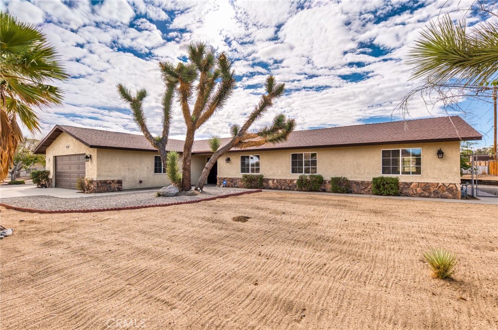 58235 Paxton Property Photo 2