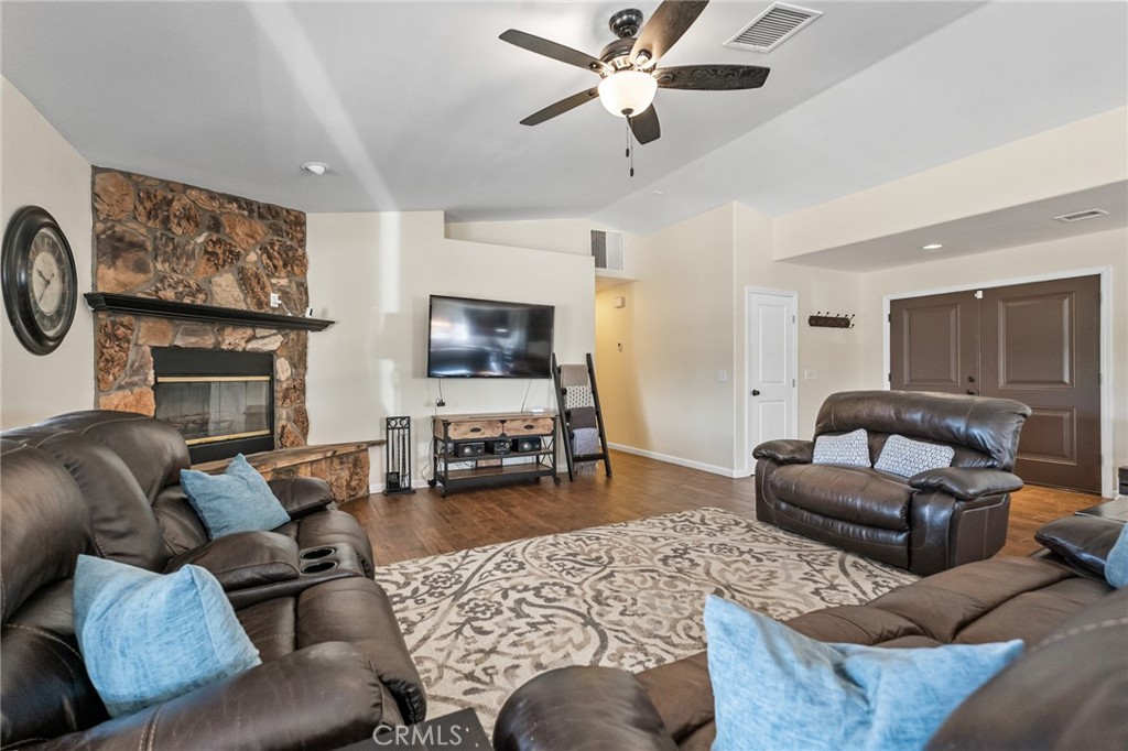 58235 Paxton Property Photo 21