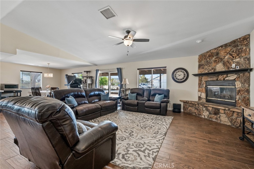 58235 Paxton Property Photo 25