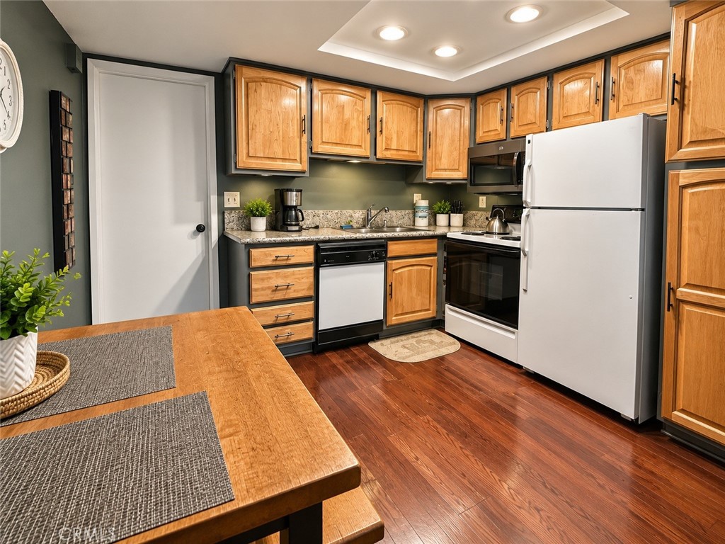 9653 Spyglass Avenue 101 Property Photo 8