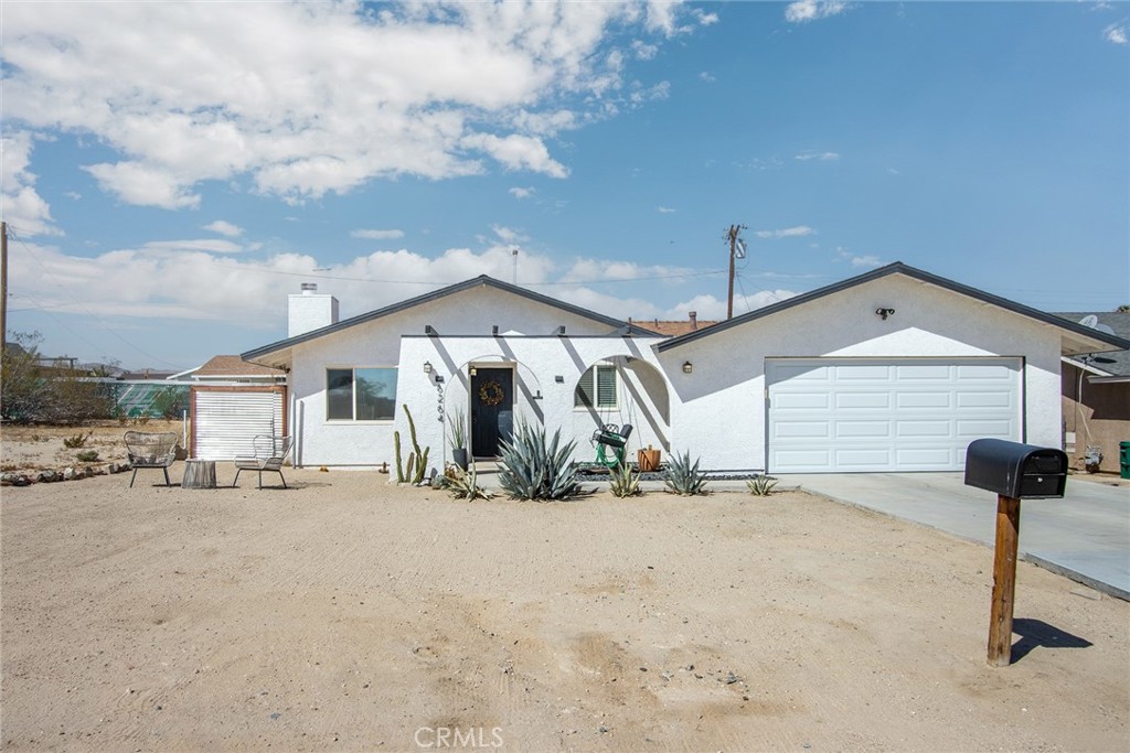 6264 Abronia Property Photo 2
