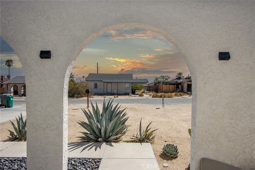6264 Abronia Property Photo 6